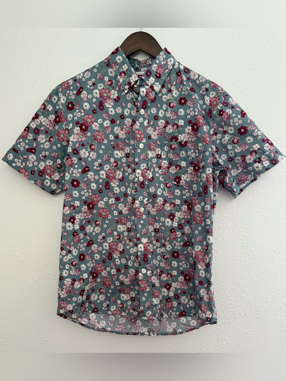 Kennington California Floral Button Up Shirt Men’s Medium